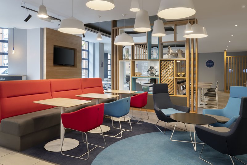 Holiday Inn Express Belfast City - Queen's Quarter 4