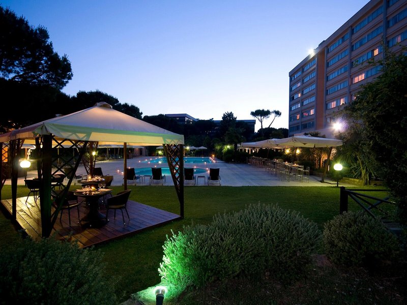 Holiday Inn Eur Parco dei Medici 5