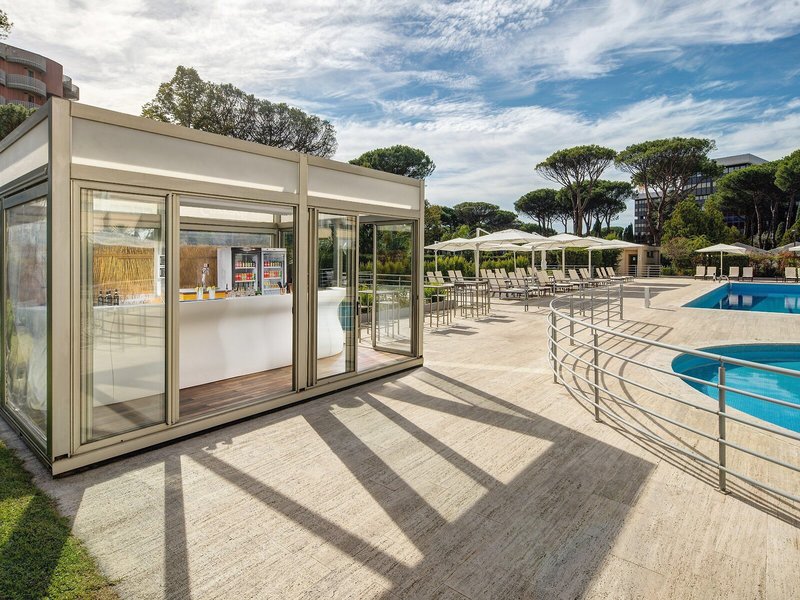Holiday Inn Eur Parco dei Medici 12