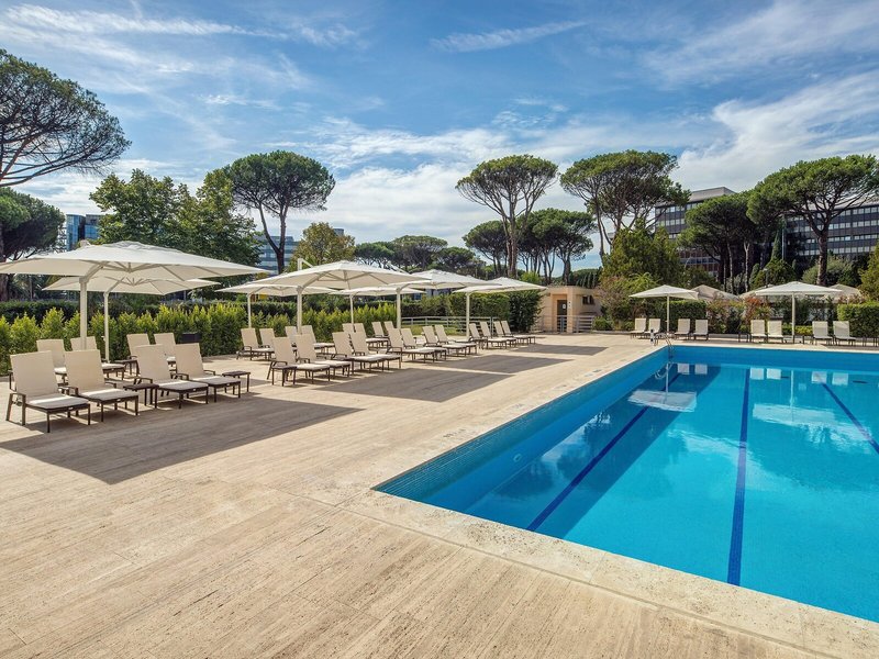 Holiday Inn Eur Parco dei Medici 18