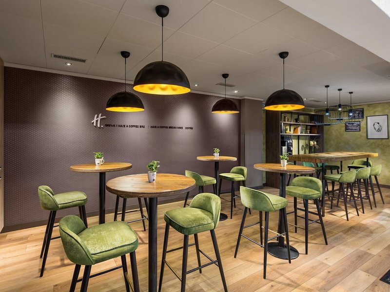 Holiday Inn Eur Parco dei Medici 26