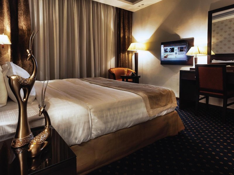 Seven Roses Hotel 19