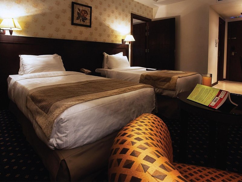 Seven Roses Hotel 22