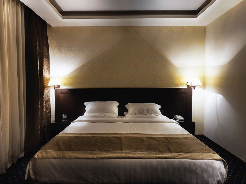 Seven Roses Hotel 26