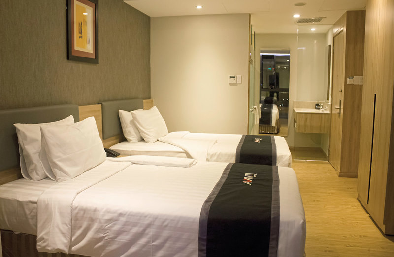 Avanti Hotel 5