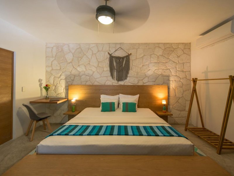 Prana Boutique Hotel 8