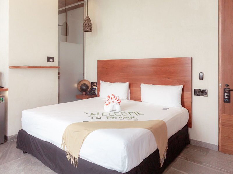 Prana Boutique Hotel 35