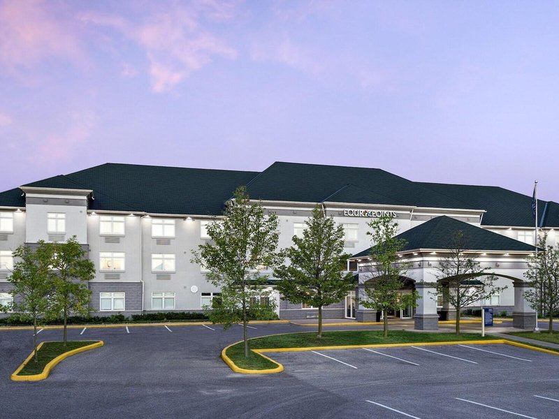 Four Points by Sheraton Barrie 1