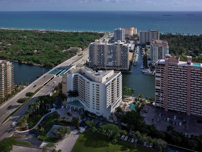 GALLERYone - a DoubleTree Suites by Hilton Hotel 1