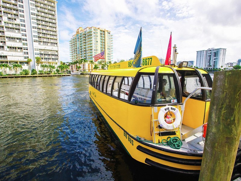 GALLERYone - a DoubleTree Suites by Hilton Hotel 4