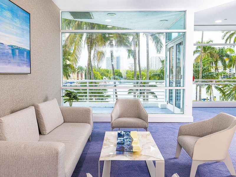 GALLERYone - a DoubleTree Suites by Hilton Hotel 18