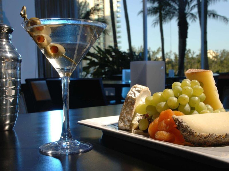 GALLERYone - a DoubleTree Suites by Hilton Hotel 25