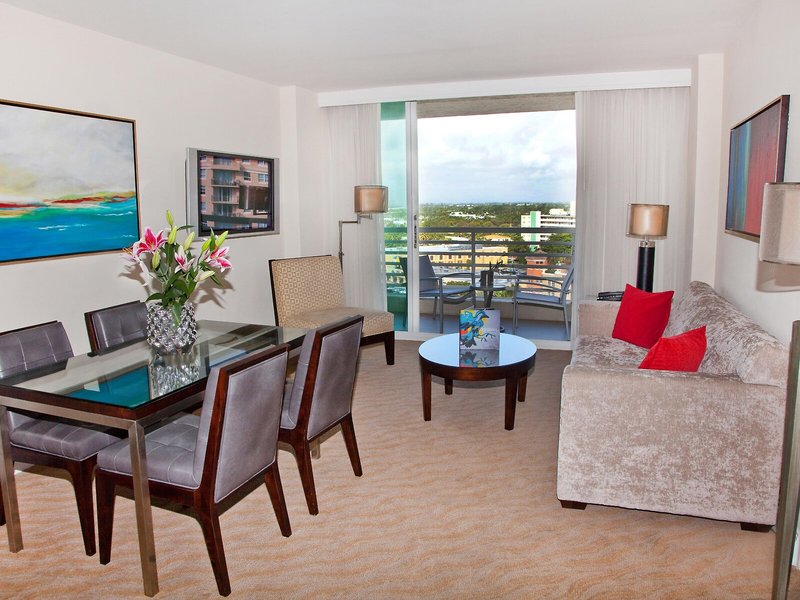 GALLERYone - a DoubleTree Suites by Hilton Hotel 30