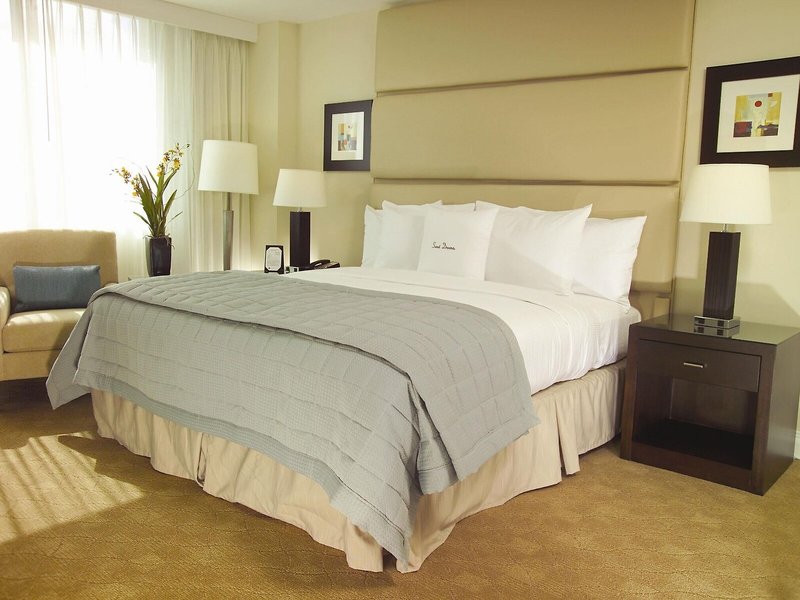 GALLERYone - a DoubleTree Suites by Hilton Hotel 37