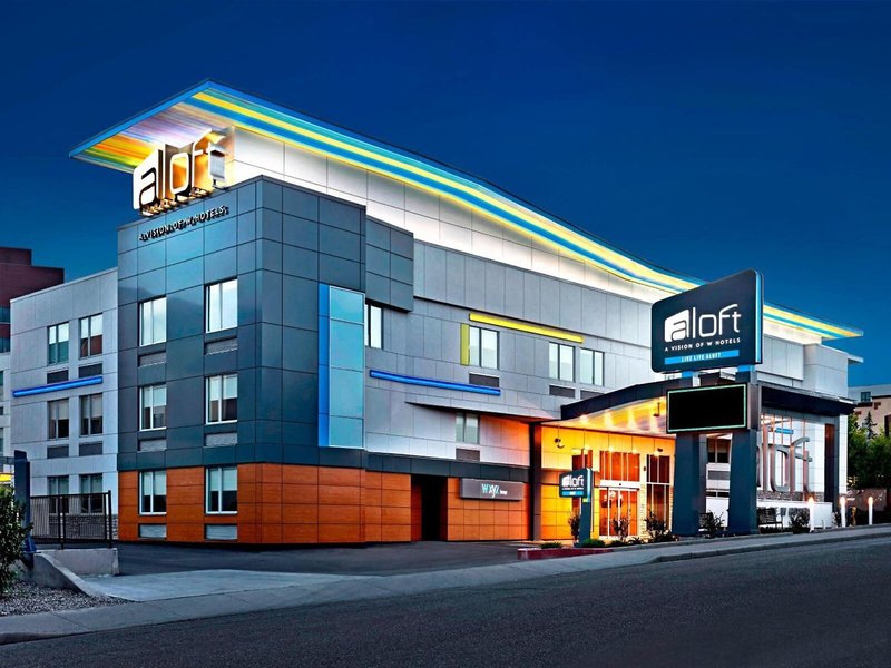 Aloft Calgary University 1