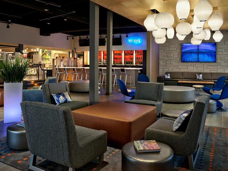 Aloft Calgary University 5
