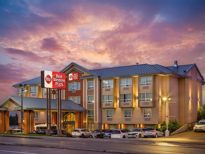 Best Western Plus Calgary Centre Inn 5
