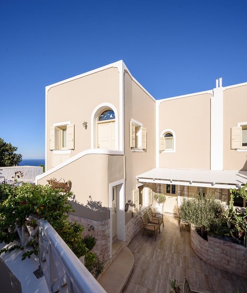 Suite Home Santorini 40