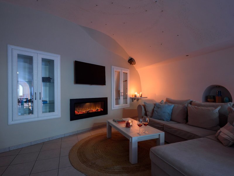 Suite Home Santorini 50