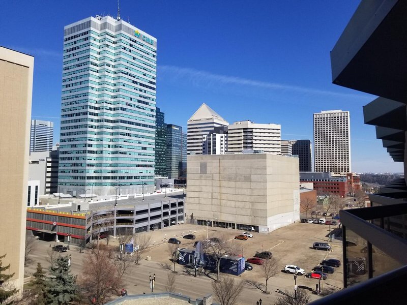 Holiday Inn Express Edmonton Downtown 1