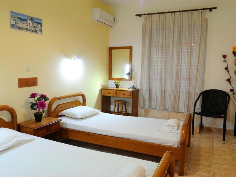 Nikos 2 Studios & Apartments 17