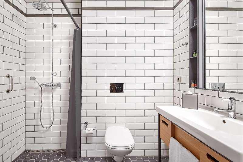 Canopy By Hilton Reykjavik City Centre 8 - Bathroom Example