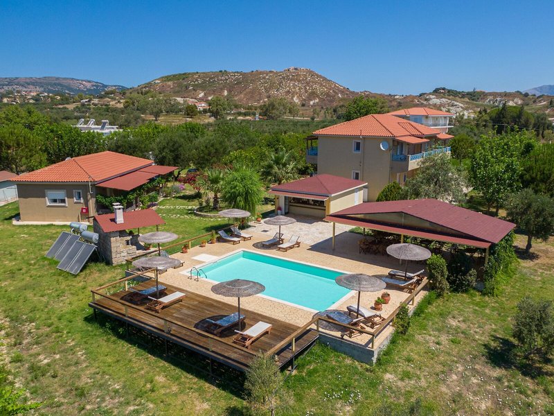 Aggelinas Apartments & Studios 5