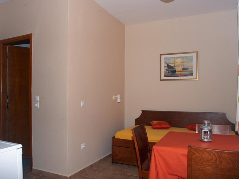 Aggelinas Apartments & Studios 13