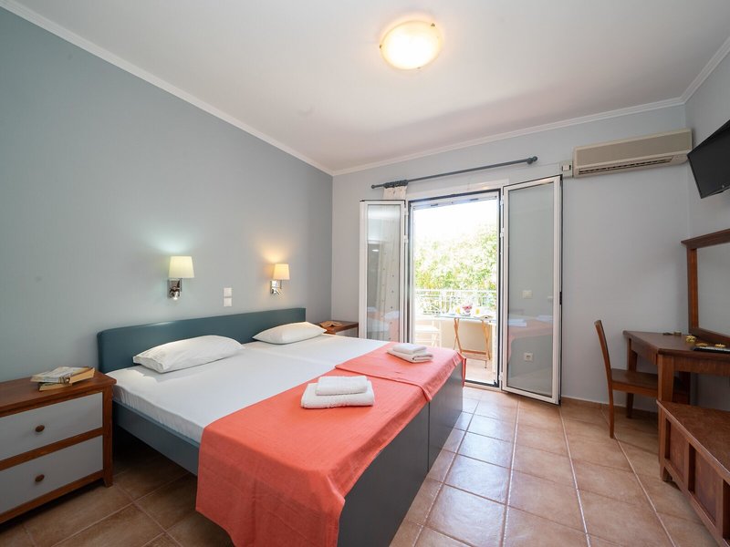Aggelinas Apartments & Studios 15