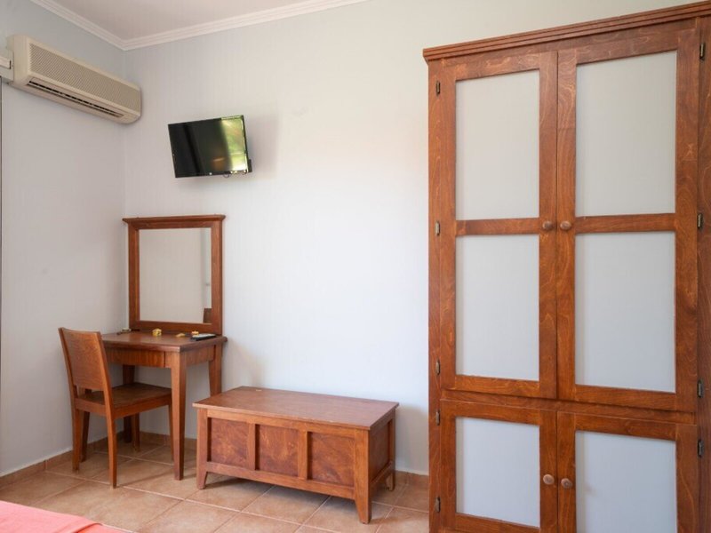 Aggelinas Apartments & Studios 20