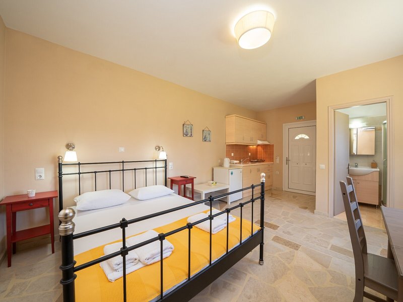 Aggelinas Apartments & Studios 24