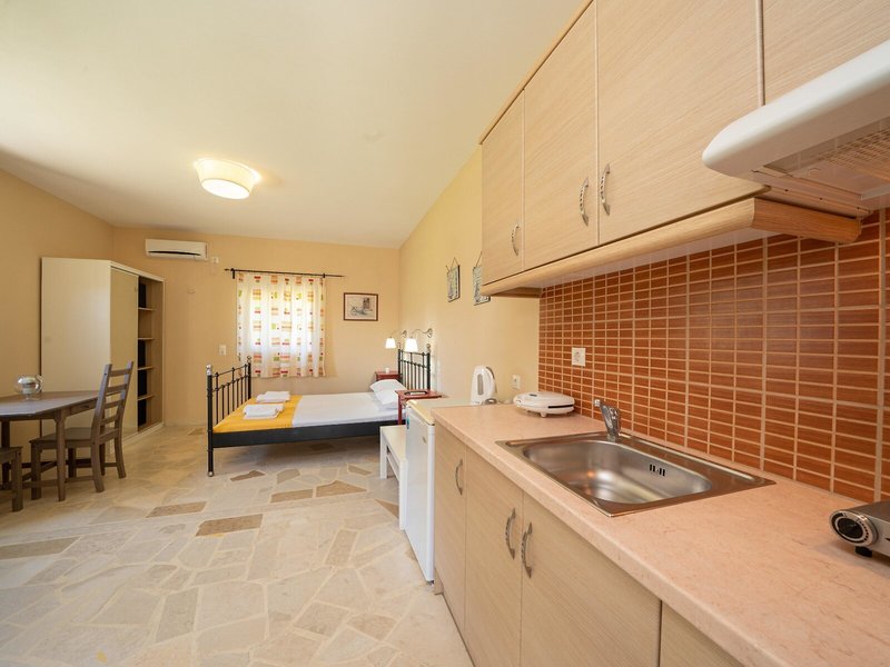 Aggelinas Apartments & Studios 26