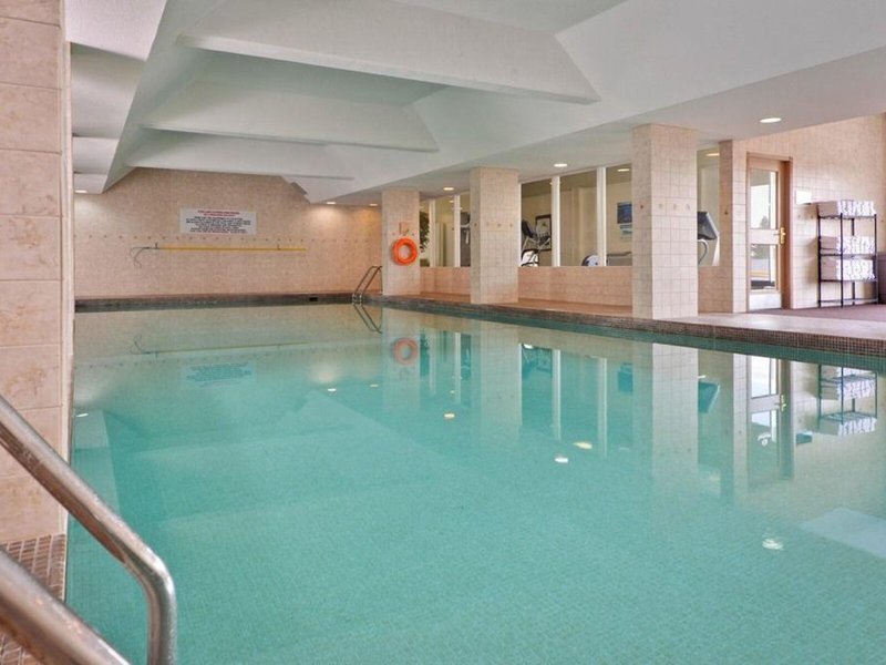 Sandman Hotel Lethbridge 5