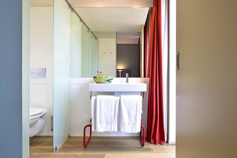 The Editory House Ribeira Porto 6