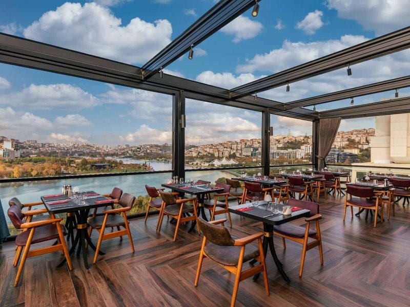 Ramada by Wyndham Istanbul Golden Horn 17