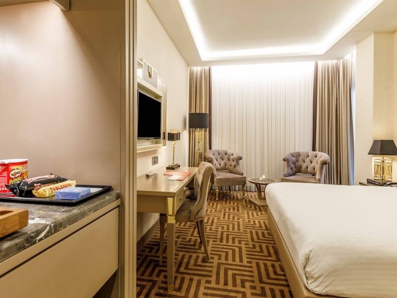 Ramada by Wyndham Istanbul Golden Horn 37