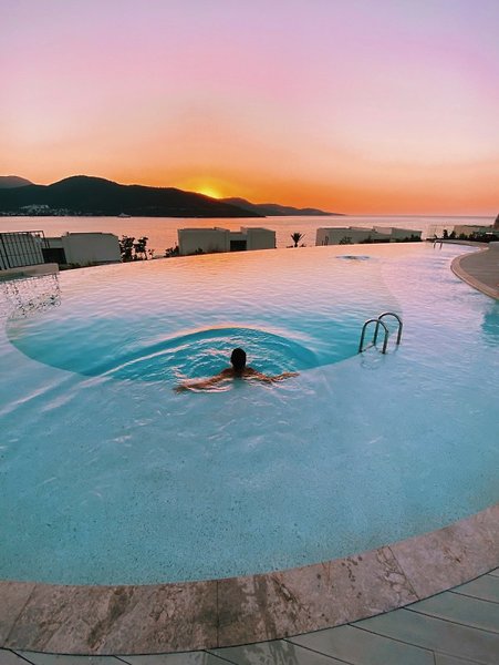 Nikki Beach Resort & Spa 3