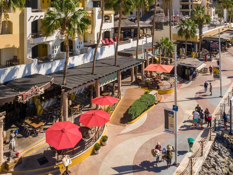 Marina Fiesta Resort & Spa 7