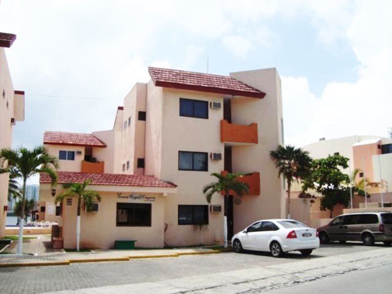 Grand Royal Lagoon 5