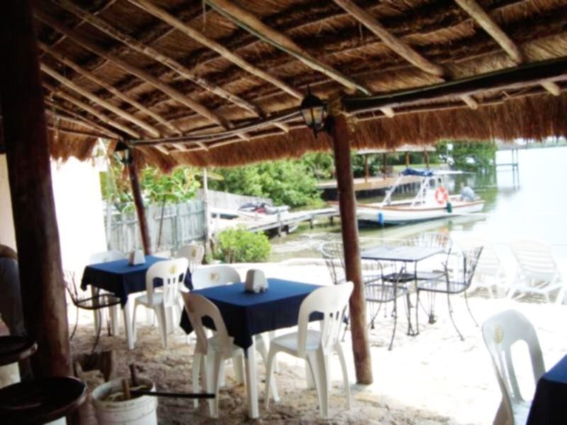 Grand Royal Lagoon 13