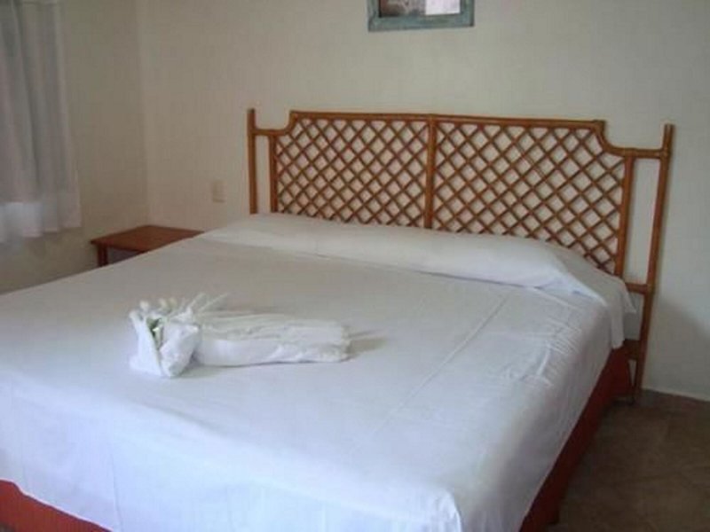 Grand Royal Lagoon 27