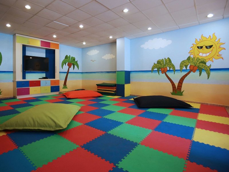 The Royal Sands & Spa 41