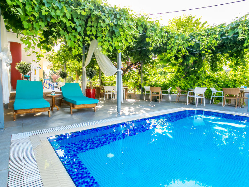 Thalassies & Thalassies Nouveau 10 - Outdoor Pool