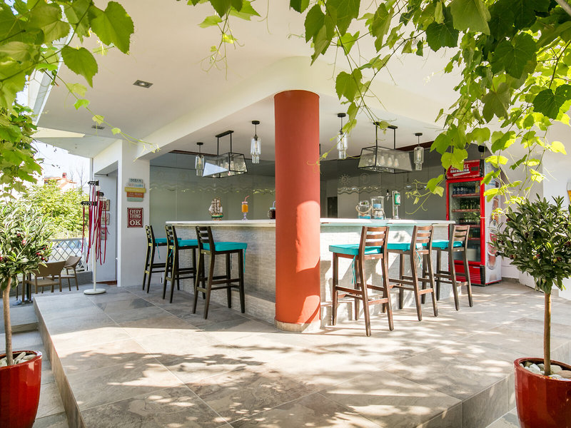 Thalassies & Thalassies Nouveau 13 - Outdoor Pool