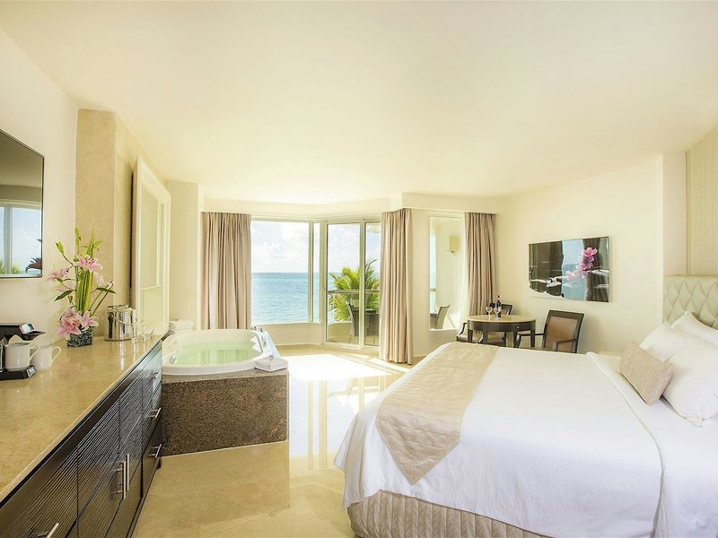 Moon Palace Cancun 9