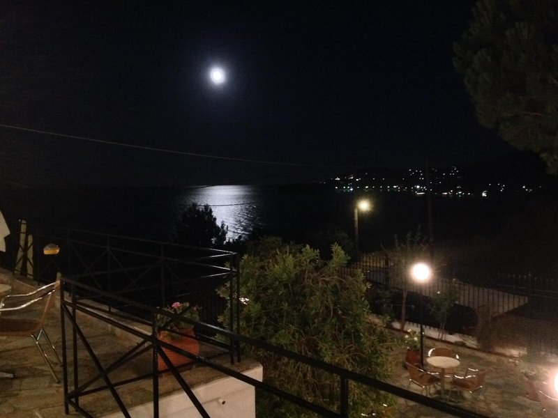 Travlos Studios 10 - Landscape