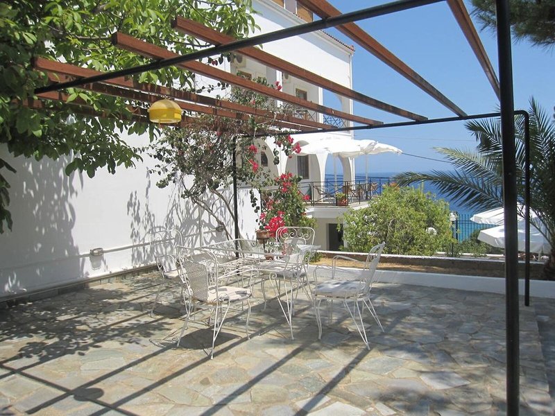 Travlos Studios 21 - Restaurant