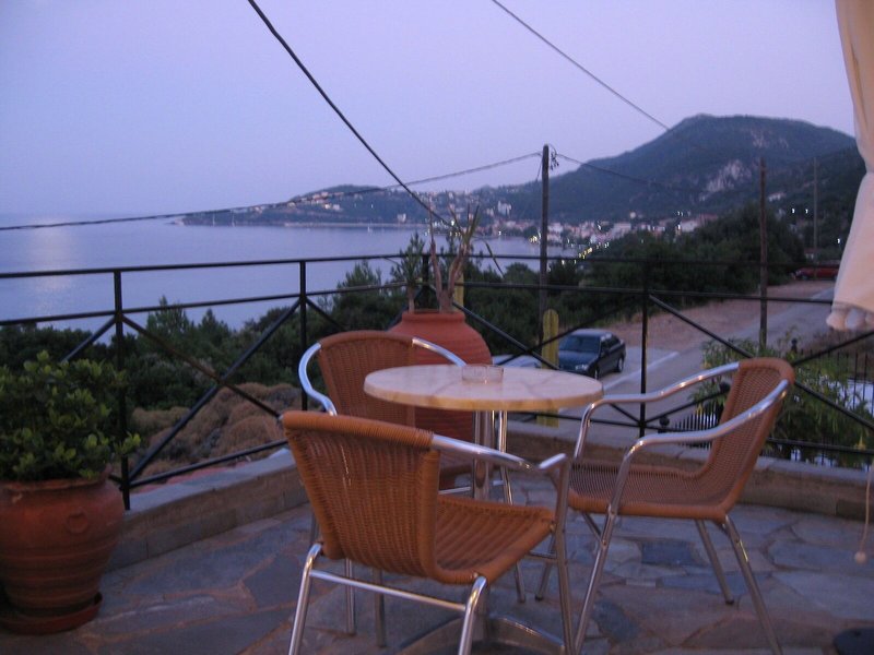 Travlos Studios 22 - Restaurant