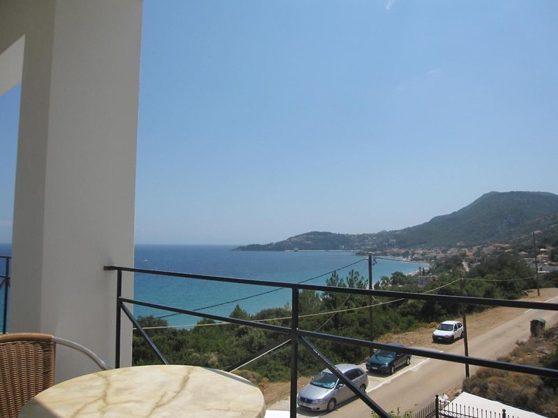 Travlos Studios 23 - Restaurant