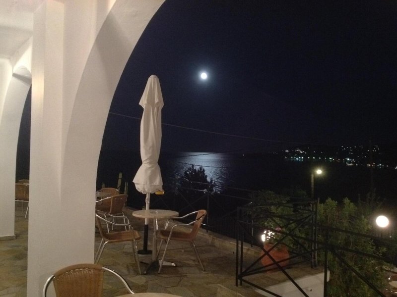 Travlos Studios 24 - Restaurant